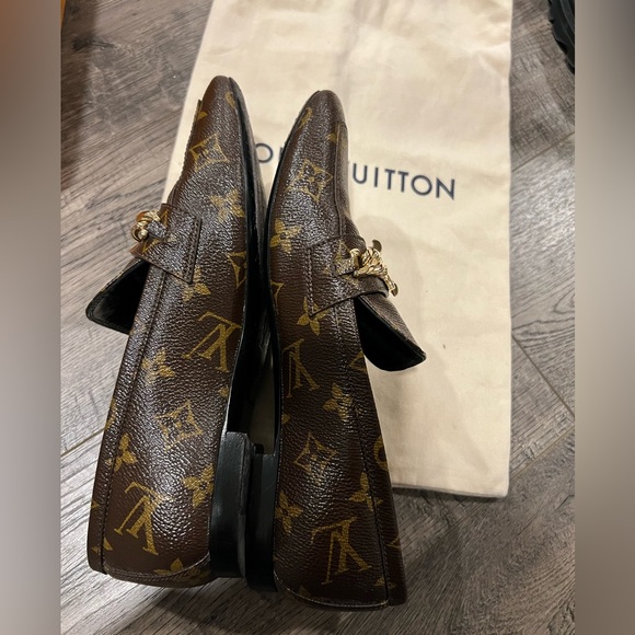 Louis Vuitton Monogram canvas Case Loafers - Picture 5 of 11